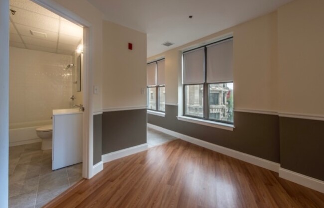 1126 Boylston St, Unit 606 in Boston, MA - Building Photo - Building Photo