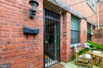 901 South Carolina Ave SE in Washington, DC - Building Photo - Building Photo