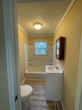 300 E Highland Dr in Columbia, TN - Building Photo - Building Photo