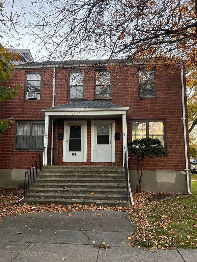 271 Pennsylvania Ave in Bridgeport, CT - Building Photo - Building Photo