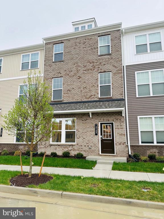 property at 2125 Grand Reserve Ln