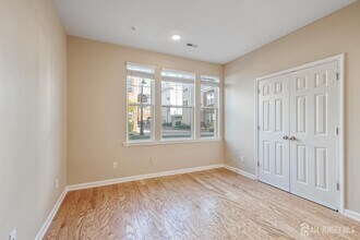 57 Cannon St in North Brunswick, NJ - Building Photo - Building Photo