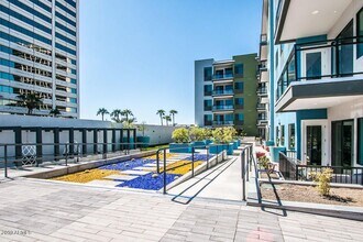 3131 N Central Ave-Unit -5005 in Phoenix, AZ - Building Photo - Building Photo