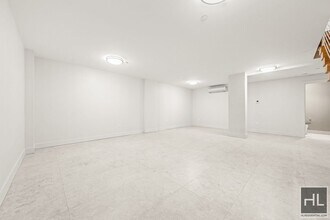 BRUCKNER BOULEVARD in Bronx, NY - Building Photo - Building Photo