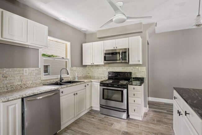 135 W Hudson Ave in Dayton, OH - Building Photo - Building Photo