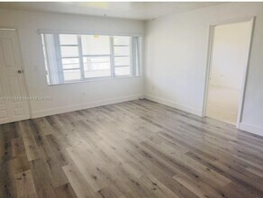 1550 NE 191st St in Miami, FL - Building Photo - Building Photo