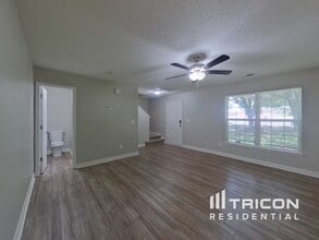 1005 Alston Hill Dr in Charlotte, NC - Foto de edificio - Building Photo