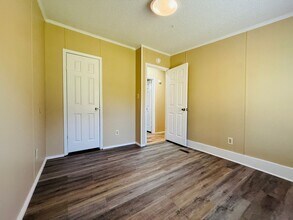 30 Jefferson Ln in Cameron, NC - Foto de edificio - Building Photo