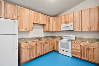 109 Gillespie Ln in Aransas Pass, TX - Building Photo - Building Photo