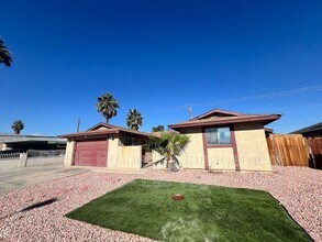 5614 Reuben St in Las Vegas, NV - Building Photo - Building Photo