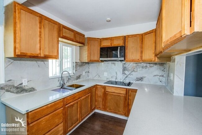 property at 2227 Stewart Ave