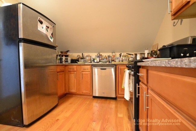 19 Chestnut Hill Ave, Unit 3