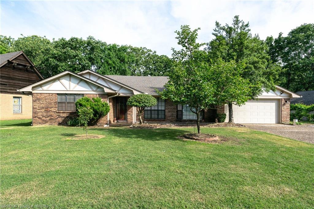 10323 Meandering Way in Fort Smith, AR - Building Photo