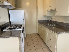 3708 Westwood Blvd in Los Angeles, CA - Building Photo - Building Photo