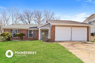 12876 Vista Ridge Ln in St. Louis, MO - Building Photo