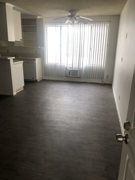 3755 Vinton Ave in Los Angeles, CA - Building Photo
