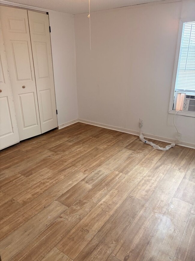 1083 Pasture Branch Rd in Rose Hill, NC - Building Photo - Building Photo