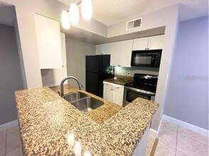 5144 Conroy Rd in Orlando, FL - Building Photo - Building Photo