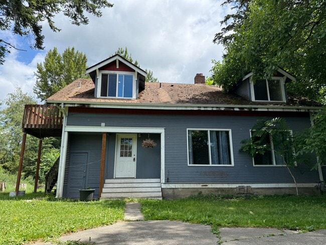 property at 3262 S Pass Rd