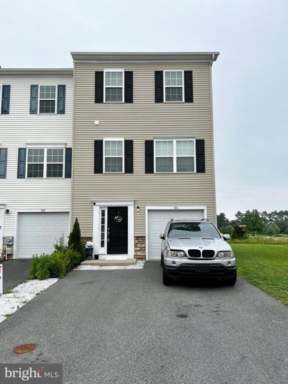 property at 1106 Wickersham Wy