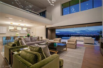 804 Dragons Eye Dr in Henderson, NV - Building Photo - Building Photo