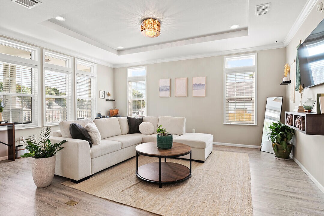 801 Ridgewood Dr in West Palm Beach, FL - Building Photo