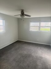 909 Elder Rd in Homewood, IL - Foto de edificio - Building Photo