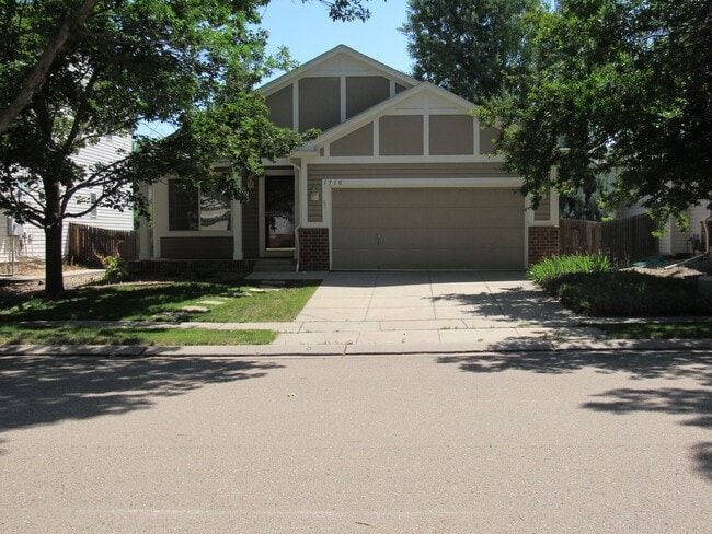 property at 1910 Fountain Ct