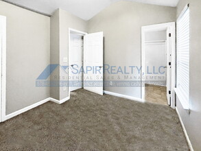 7107 Brookview Way in Riverdale, GA - Building Photo - Building Photo