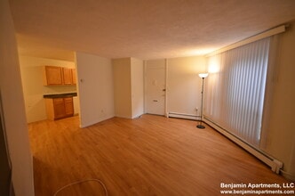 6 Gerald Rd, Unit 0 in Boston, MA - Foto de edificio - Building Photo