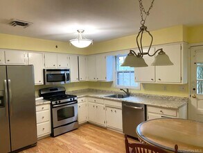 100 Kings Ave in Atlantic Beach, NY - Building Photo - Building Photo