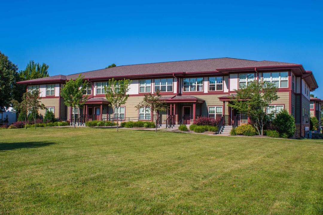 Wausau East Townhomes in Wausau, WI - Foto de edificio
