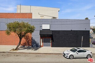 5401 Alvern Cir in Los Angeles, CA - Building Photo