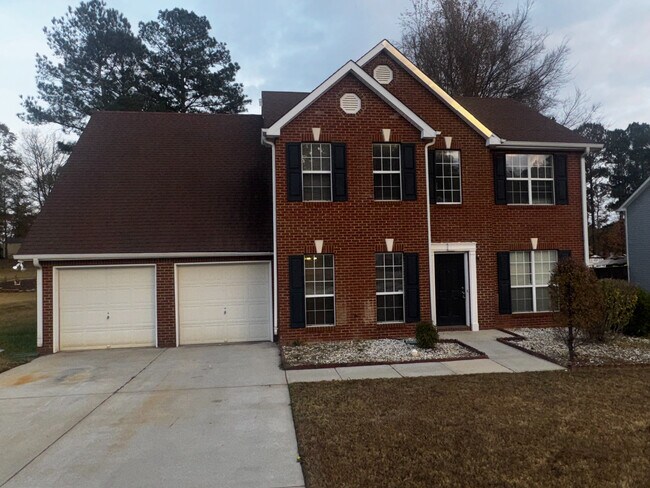 Room in House on Tara Bend in Hampton, GA - Building Photo - Building Photo