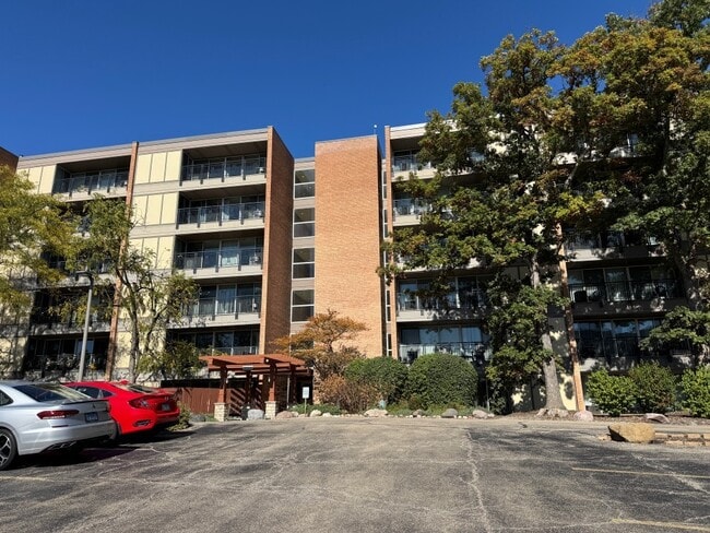 property at 5950 Oakwood Dr