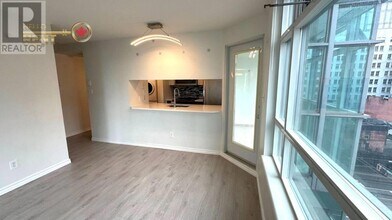 438-438 Seymour St in Vancouver, BC - Building Photo - Building Photo