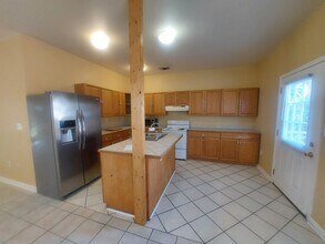 752 Pecan Ln in Cottonwood Shores, TX - Building Photo - Building Photo