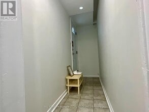 260 Fisherville Rd in Toronto, ON - Building Photo - Building Photo