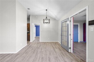 37 E Xenops Ave in McAllen, TX - Building Photo - Building Photo