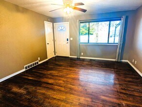 317 W 930 N in Sunset, UT - Foto de edificio - Building Photo