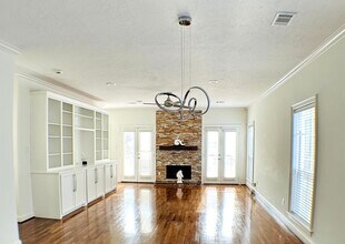 913 Birdsall St in Houston, TX - Building Photo - Building Photo