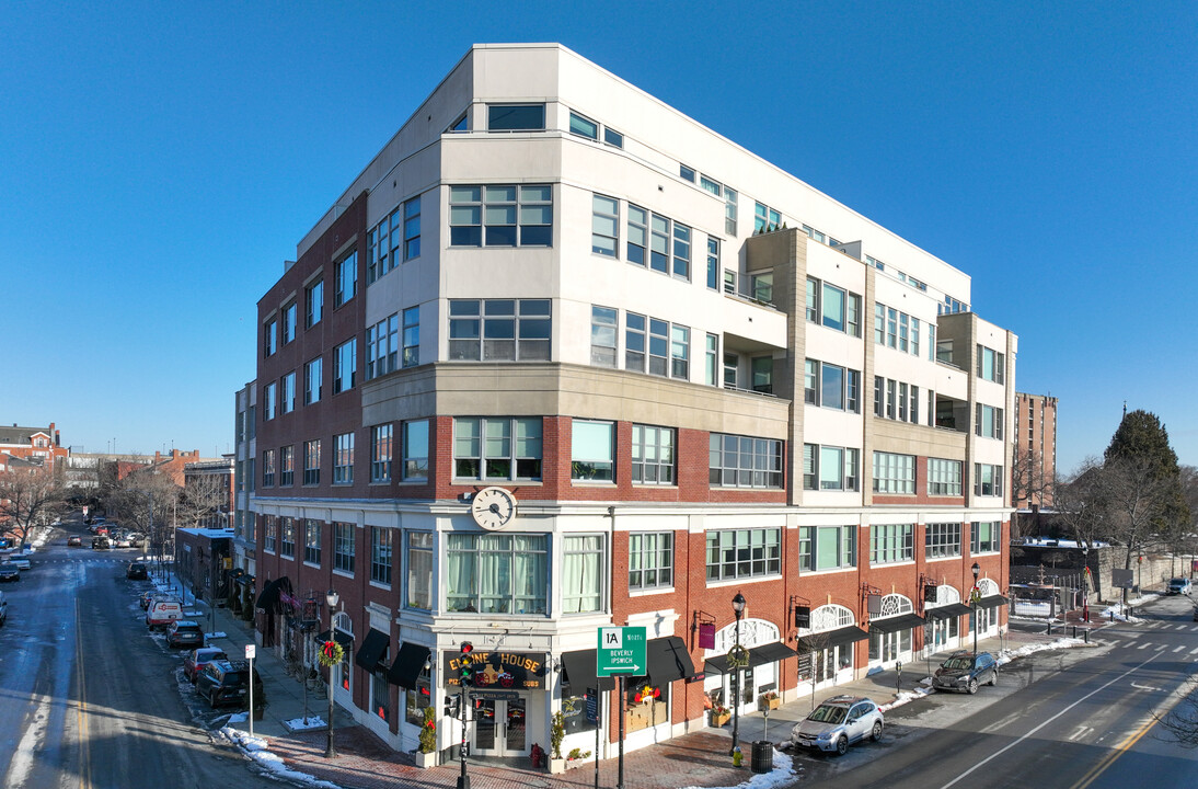 Derby Lofts Condos in Salem, MA - Foto de edificio