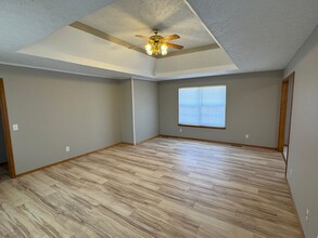 1337 S Illinois Ave in Republic, MO - Building Photo - Building Photo