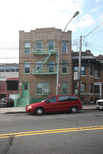 172 Jamaica Ave in Brooklyn, NY - Building Photo - Building Photo