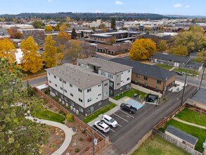 North Astor Flats in Spokane, WA - Building Photo - Building Photo