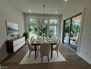 580 Hardwick Dr in Aurora, OH - Building Photo - Building Photo