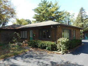 740 W Auman Dr in Carmel, IN - Building Photo - Building Photo