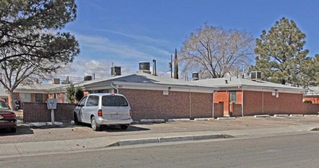 435-447 Dallas St SE in Albuquerque, NM - Building Photo - Building Photo