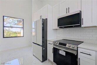 4325 NW 31st St in Cape Coral, FL - Building Photo - Building Photo