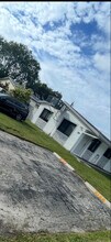 2124 N 14th Ave in Hollywood, FL - Building Photo - Building Photo